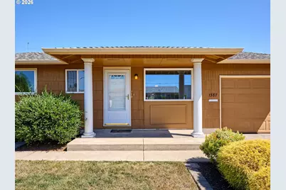 1387 Hampton Way, Woodburn, OR 97071 - Photo 2
