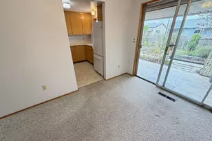 1387 Hampton Way, Woodburn, OR 97071 - Photo 4