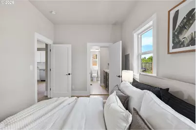 807 NE 74th Ave, Portland, OR 97213 - Photo 18