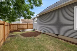 807 NE 74th Ave, Portland, OR 97213 - Photo 24