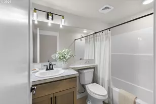 807 NE 74th Ave, Portland, OR 97213 - Photo 12