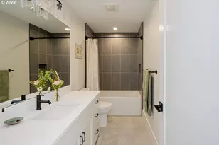 9240 SW 52nd Ave, Portland, OR 97219 - Photo 30