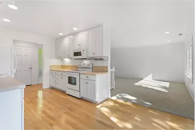 3653 SW 52nd Pl, Portland, OR 97221 - Photo 12
