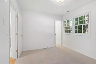 3653 SW 52nd Pl, Portland, OR 97221 - Photo 26