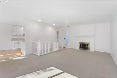 3653 SW 52nd Pl, Portland, OR 97221 - Photo 4