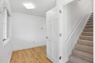 3653 SW 52nd Pl, Portland, OR 97221 - Photo 32