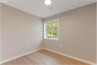 2706 SE Spruce St, Hillsboro, OR 97123 - Photo 26