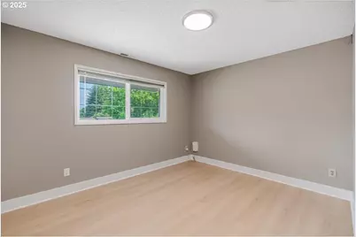 2706 SE Spruce St, Hillsboro, OR 97123 - Photo 12