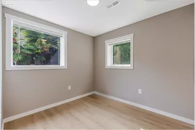 2706 SE Spruce St, Hillsboro, OR 97123 - Photo 18