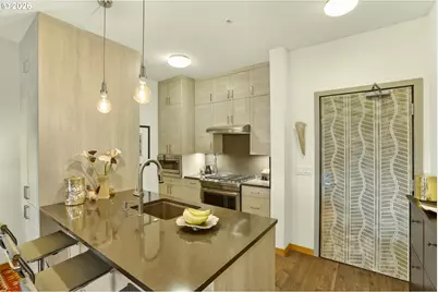 1133 NW 11th Ave #413, Portland, OR 97209 - Photo 6