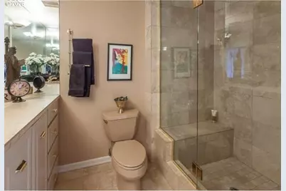 1630 S Harbor Way, Portland, OR 97201 - Photo 14