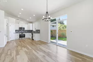 3905 SE 147th Ave, Portland, OR 97236 - Photo 10