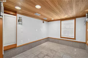 333 Commercial St, Astoria, OR 97103 - Photo 28