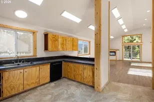 76154 Coho Ln, Oakridge, OR 97463 - Photo 14