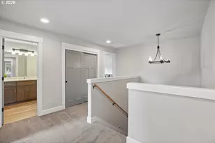 896 SE 43rd Ave, Hillsboro, OR 97123 - Photo 26