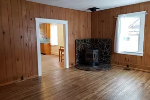 404 N Holmes St, Wallowa, OR 97885 - Photo 8