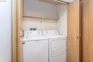 2431 SE 141st Ave, Portland, OR 97233 - Photo 22