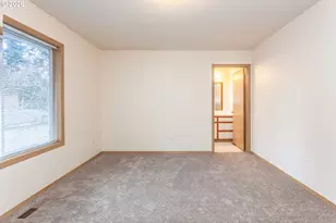 2431 SE 141st Ave, Portland, OR 97233 - Photo 18