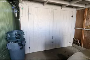 501 Division Ave, Eugene, OR 97404 - Photo 8