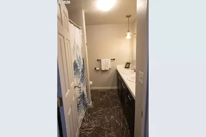 1960 W 25th Ave, Eugene, OR 97405 - Photo 12