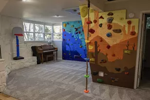 1960 W 25th Ave, Eugene, OR 97405 - Photo 18