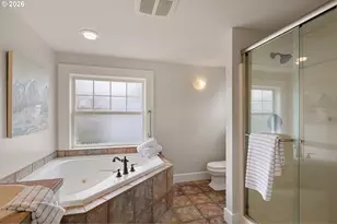 910 E 22nd Ave, Eugene, OR 97405 - Photo 22