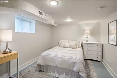 910 E 22nd Ave, Eugene, OR 97405 - Photo 30
