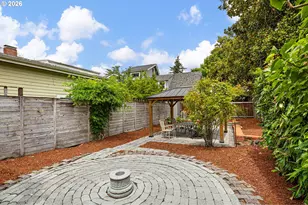 910 E 22nd Ave, Eugene, OR 97405 - Photo 42