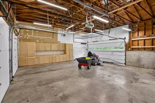 6935 SW Taylors Ferry Rd, Portland, OR 97223 - Photo 28