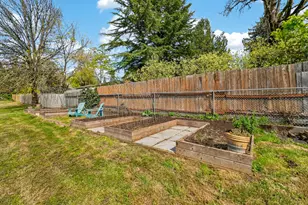 6935 SW Taylors Ferry Rd, Portland, OR 97223 - Photo 32