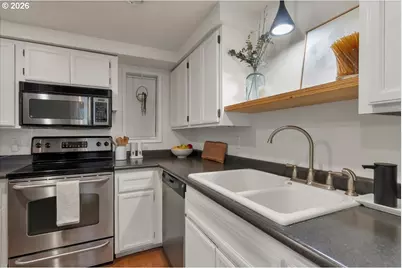 2550 NW Princess St #102, Corvallis, OR 97330 - Photo 6