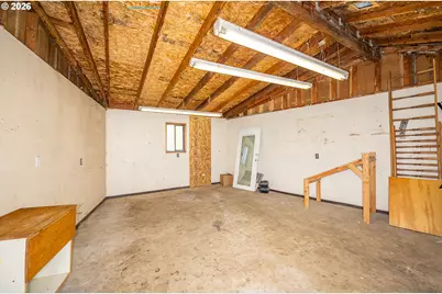 250 Rose Ct, Eugene, OR 97401 - Photo 28