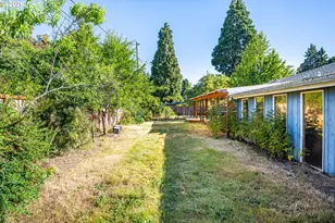 250 Rose Ct, Eugene, OR 97401 - Photo 30