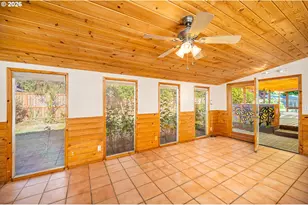 250 Rose Ct, Eugene, OR 97401 - Photo 14