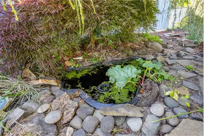 250 Rose Ct, Eugene, OR 97401 - Photo 30