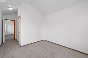 8740 N Drummond Ave, Portland, OR 97217 - Photo 30