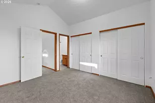 8740 N Drummond Ave, Portland, OR 97217 - Photo 24