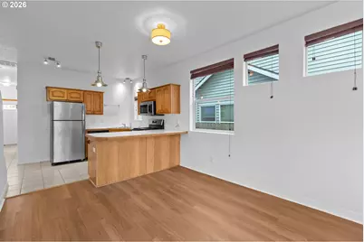 8740 N Drummond Ave, Portland, OR 97217 - Photo 12