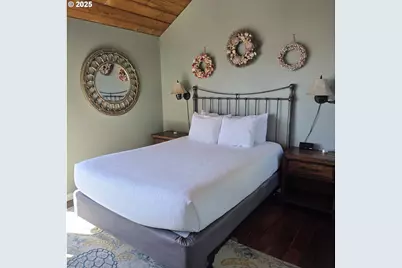 1000 SE Bay Blvd #504-604, Newport, OR 97365 - Photo 14