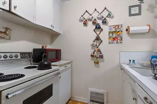 908 W 39th St, Vancouver, WA 98660 - Photo 10