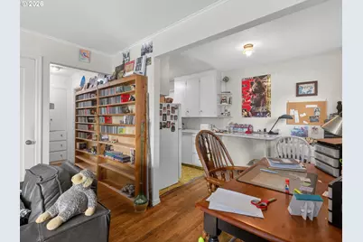 908 W 39th St, Vancouver, WA 98660 - Photo 6