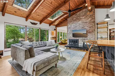 1322 SW Maplecrest Dr, Portland, OR 97219 - Photo 8