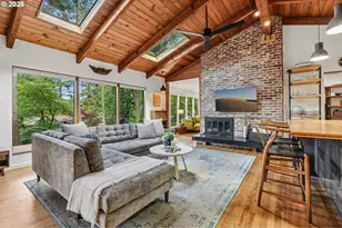 1322 SW Maplecrest Dr, Portland, OR 97219 - Photo 8