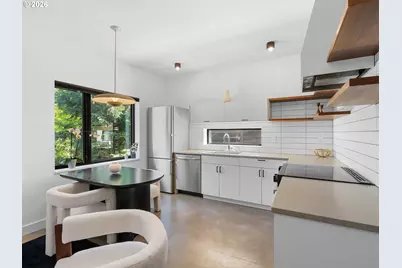 4566 NE Cesar E Chavez Blvd, Portland, OR 97211 - Photo 20