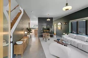 4566 NE Cesar E Chavez Blvd, Portland, OR 97211 - Photo 2