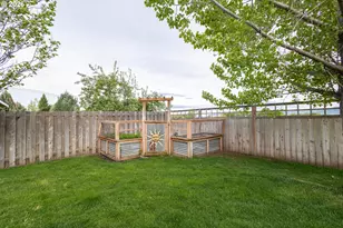 10305 Leonard Ln, Island City, OR 97850 - Photo 30