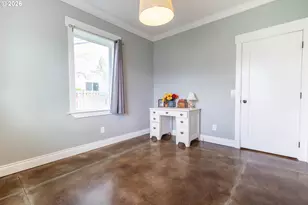 10305 Leonard Ln, Island City, OR 97850 - Photo 12