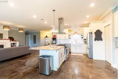 10305 Leonard Ln, Island City, OR 97850 - Photo 4