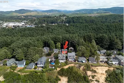 1858 SW Coast Ave, Lincoln City, OR 97367 - Photo 30