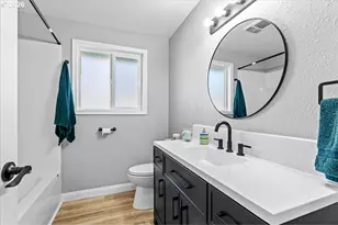 395 Stark St N, Salem, OR 97303 - Photo 16